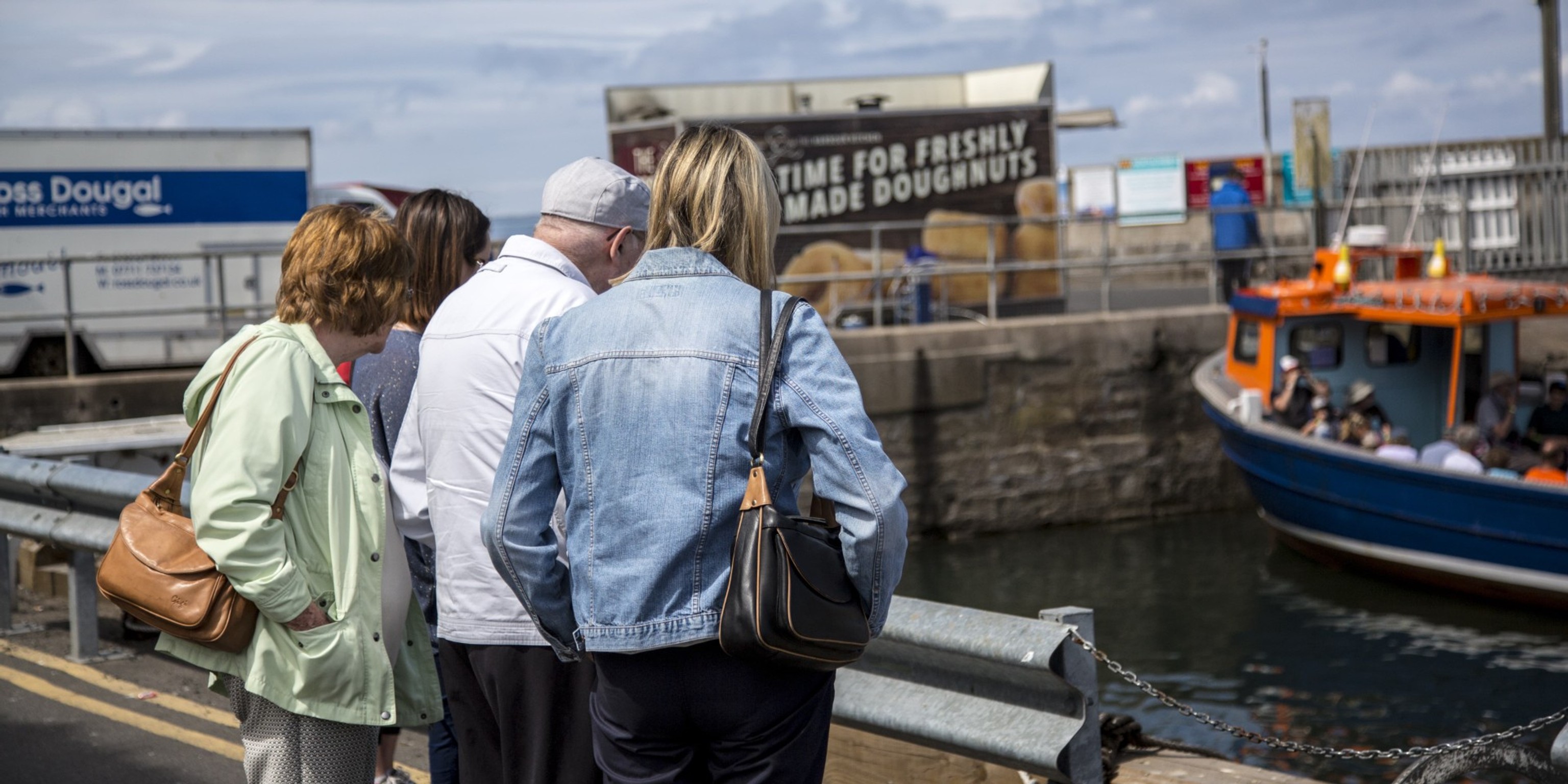 Designing 360 media experiences for families living with dementia